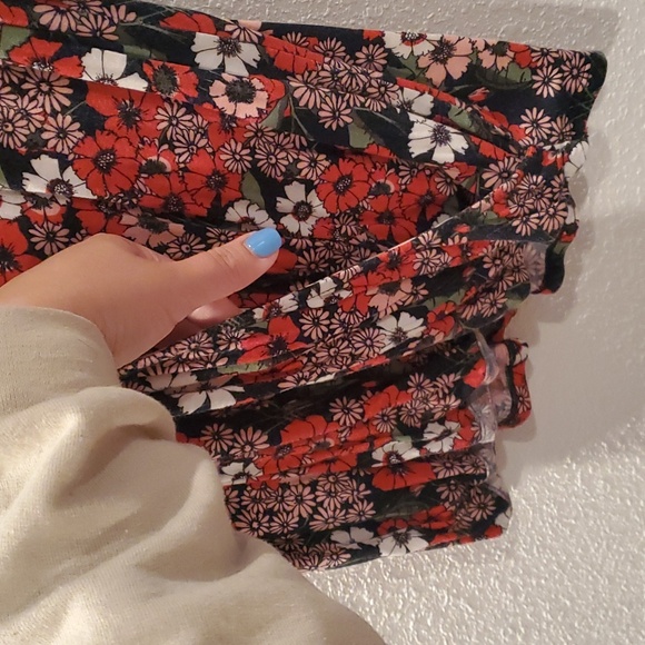 ☀️Maurice's Tank Top - red floral size large - Picture 2 of 4